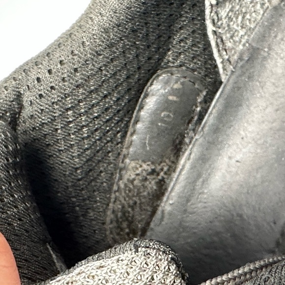 Prada Red & Gray America's Cup Leather Sneaker Size 10 - Picture 13 of 13